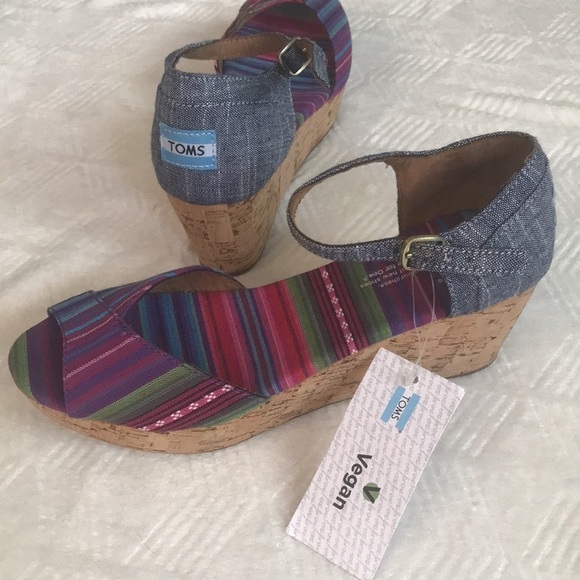 Tom's Multicolored Tribal Striped Cork Wedges - Picture 1 of 9